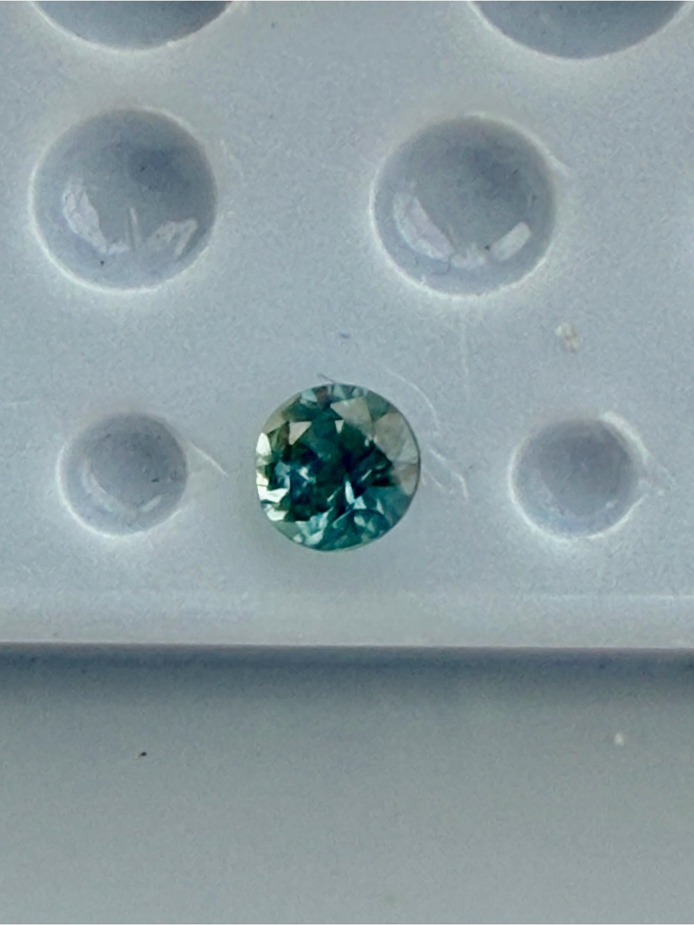 Blue Sapphire 3.98mm round Round Faceted Gemstone .32 carats
